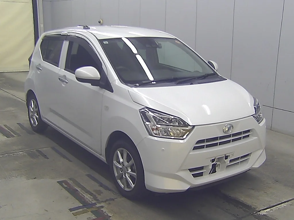 Daihatsu Mira e:S LA350S 2021